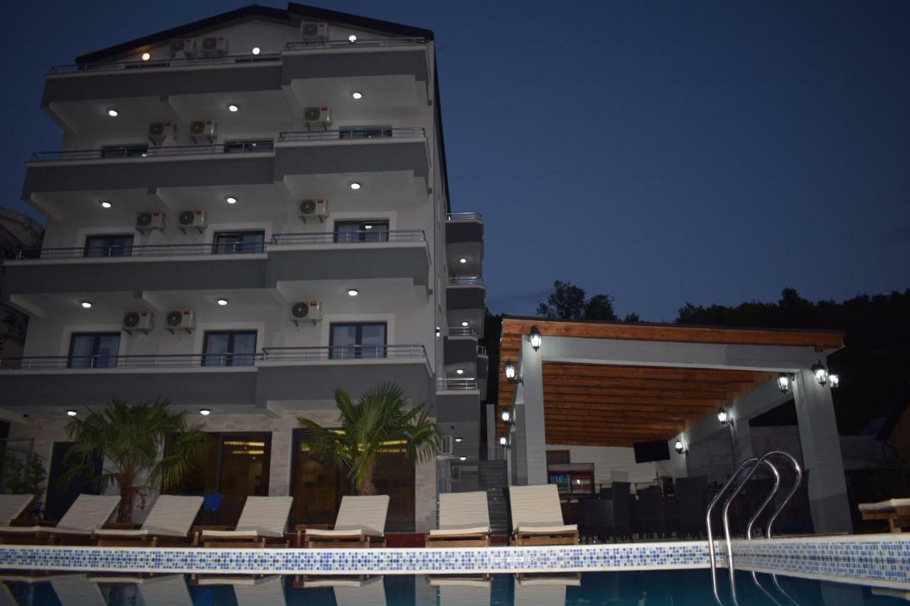 Resort Bevilacqua Будва Екстериор снимка