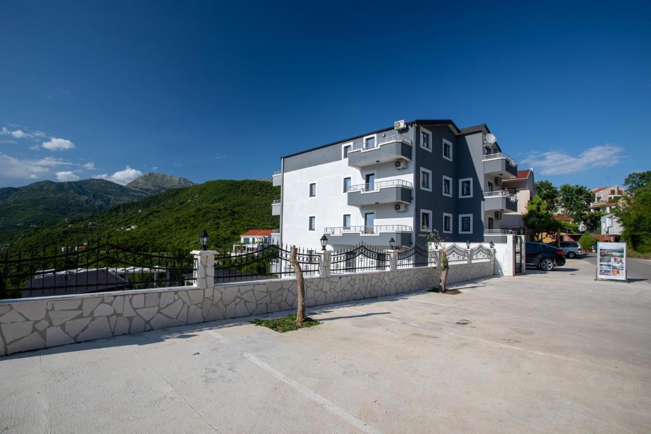 Resort Bevilacqua Будва Екстериор снимка