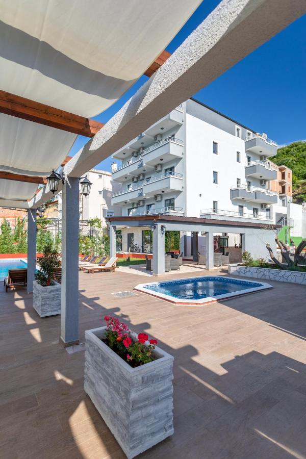 Resort Bevilacqua Будва Екстериор снимка